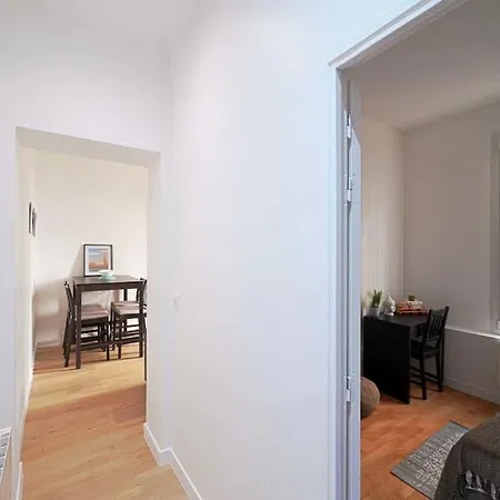 Apartament Bright And Cosy